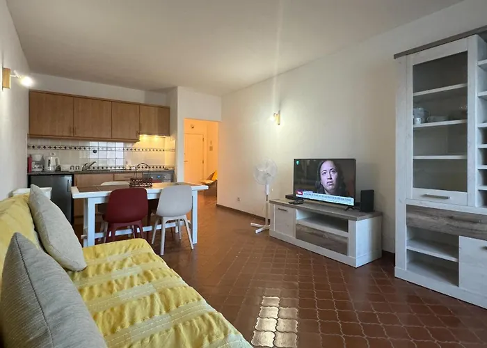 아파트 T1 Vistamar Centro Historico